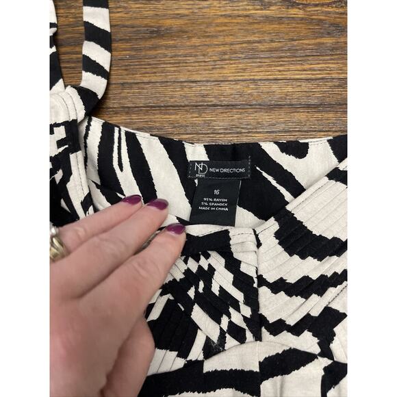 New Directions Black Tan Tank Dress Rayon Spandex Size 16 Knee Length NWT - Picture 3 of 9